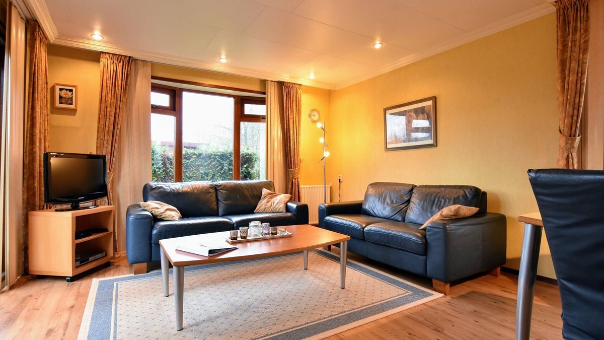 Garderen Ski Chalet | Chalet in Garderen with Fenced Garden