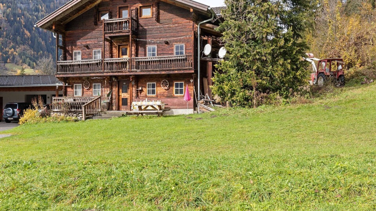 Matrei in Osttirol House | Chalet in Matrei near Ski Lift & Bus