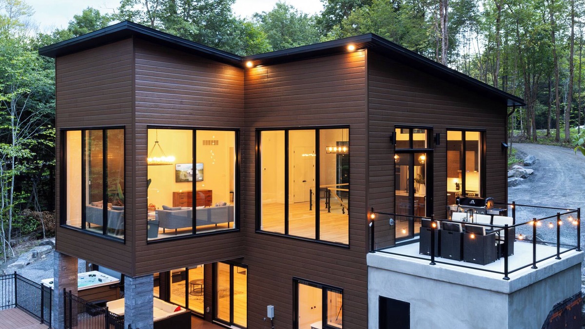 La Conception Ski Chalet | Chalet in Mont-Tremblant close to Ski Hills and Main Attractions in the Village.