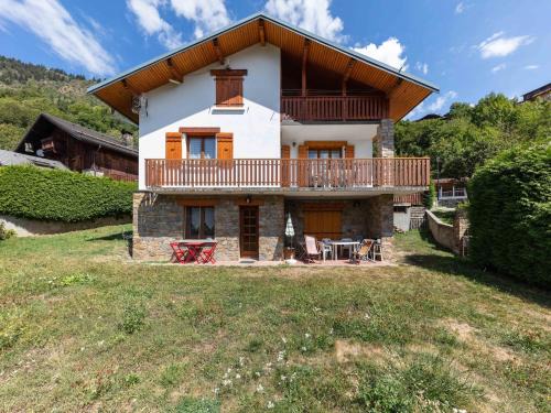 Great Alpine Road House | Chalet in Montagny near Ski Slopes