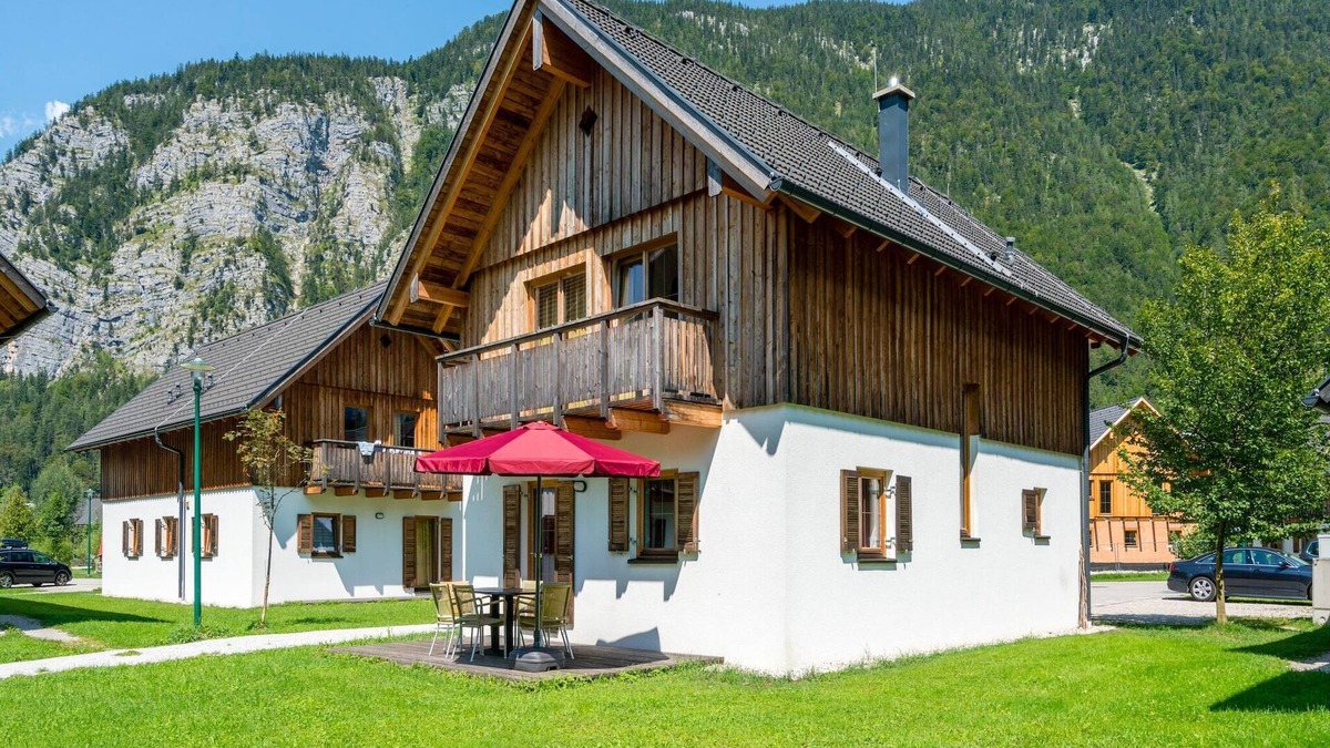 Obertraun Ski Chalet | Chalet in Obertraun by Hallstättersee