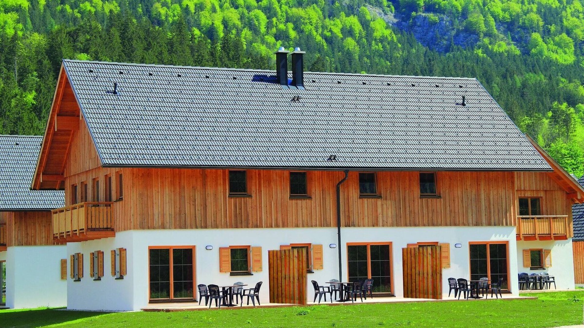Obertraun Apartment | Chalet in Obertraun near Krippenstein Ski Area