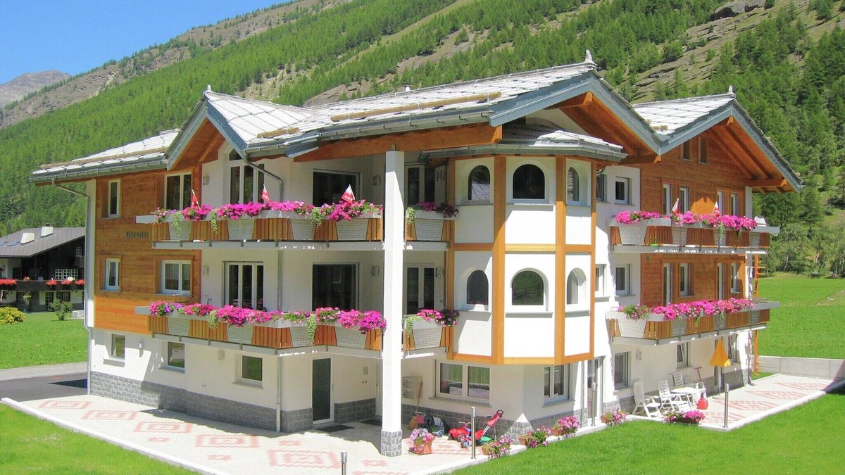 Saas Grund Apartment | Chalet in Saas Grund near Ski Slopes
