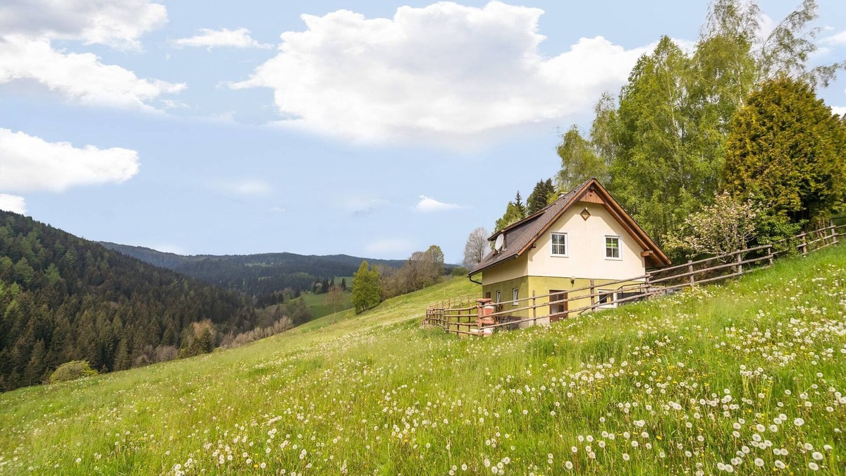 Untergreutschach House | Chalet in Sankt Andrä near Koralpe Ski Area