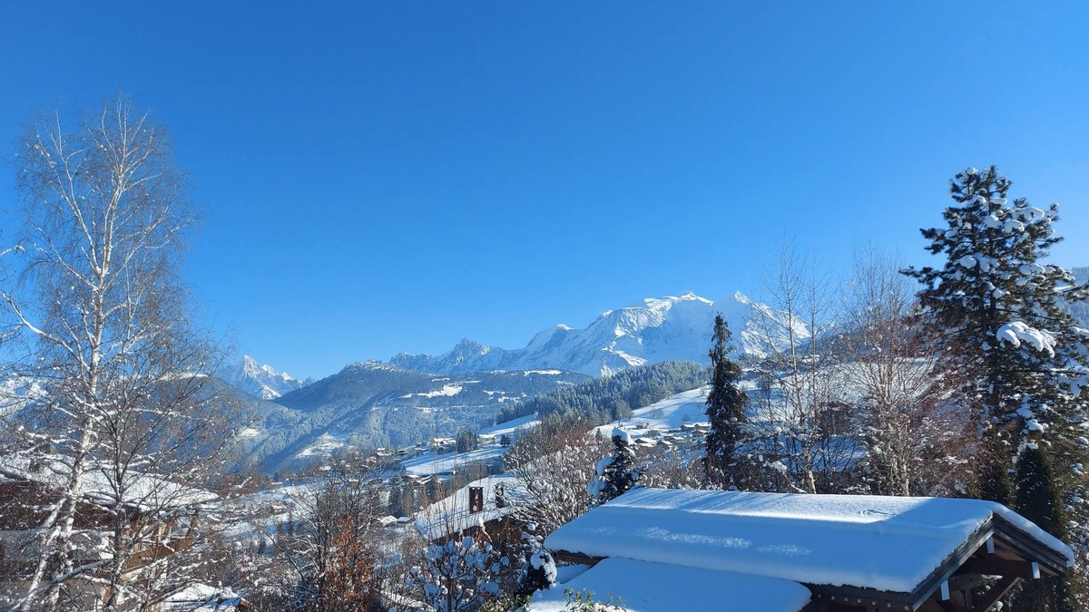 Combloux Ski Chalet | Chalet in the heart of the village of Combloux facing Mont Blanc