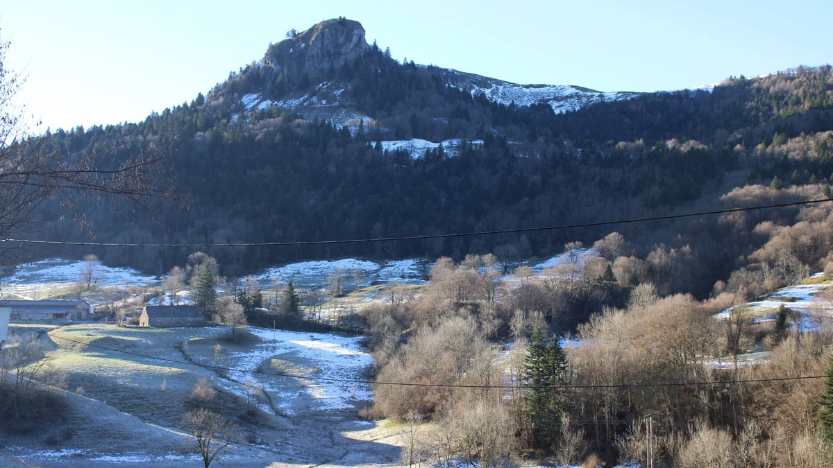 Le Falgoux Ski Chalet | Chalet in the mountains near the center of Le Falgoux hiking, pets welcome