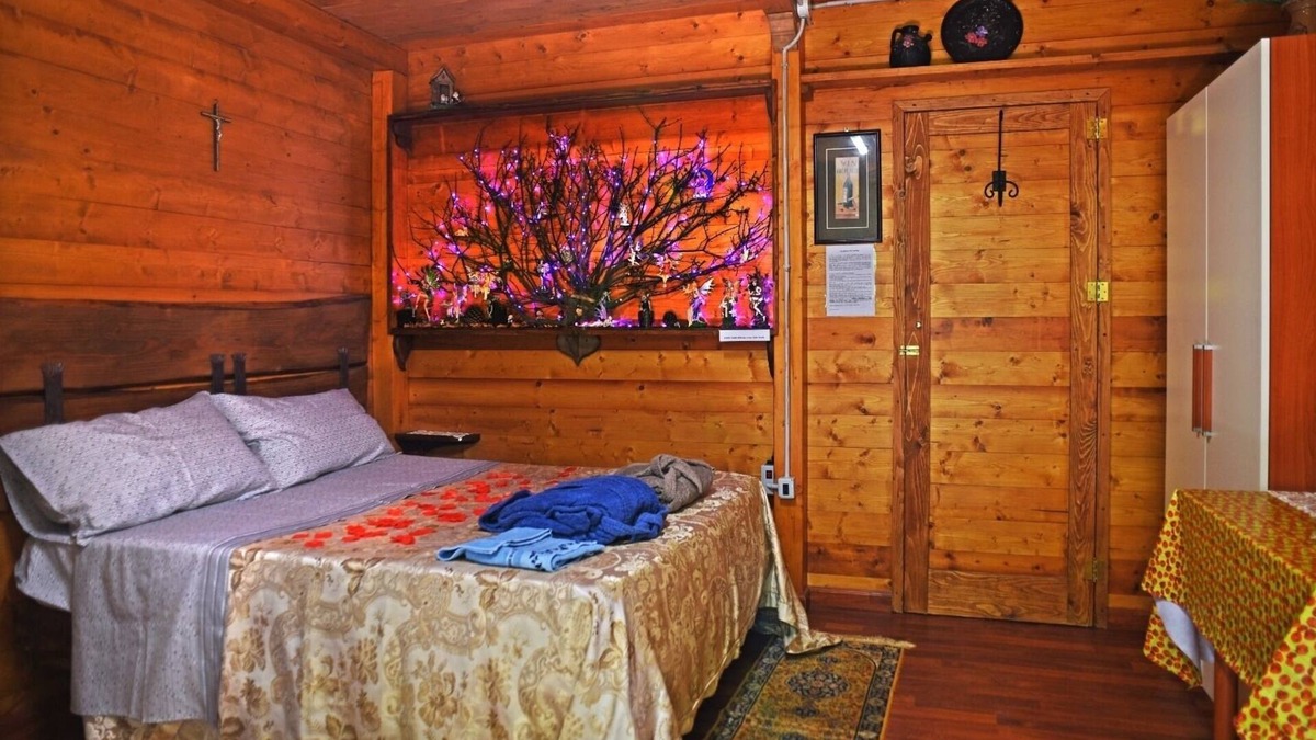 Rogliano Ski Chalet | Chalet in the woods of 16 sqm + services, immersed in the greenery of the Bocchineri Estate.