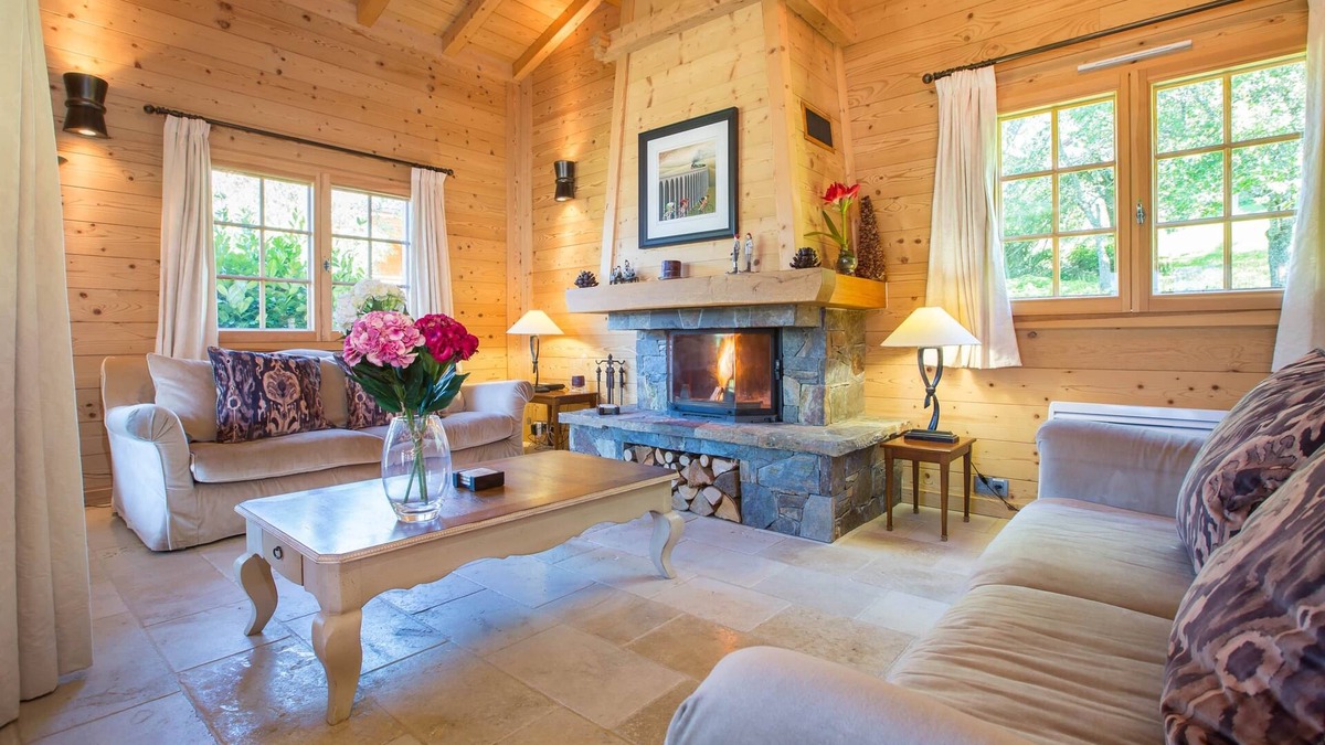 Saint-Jean-dʼAulps Ski Chalet | Chalet Iona, St Jean d'Aulps
