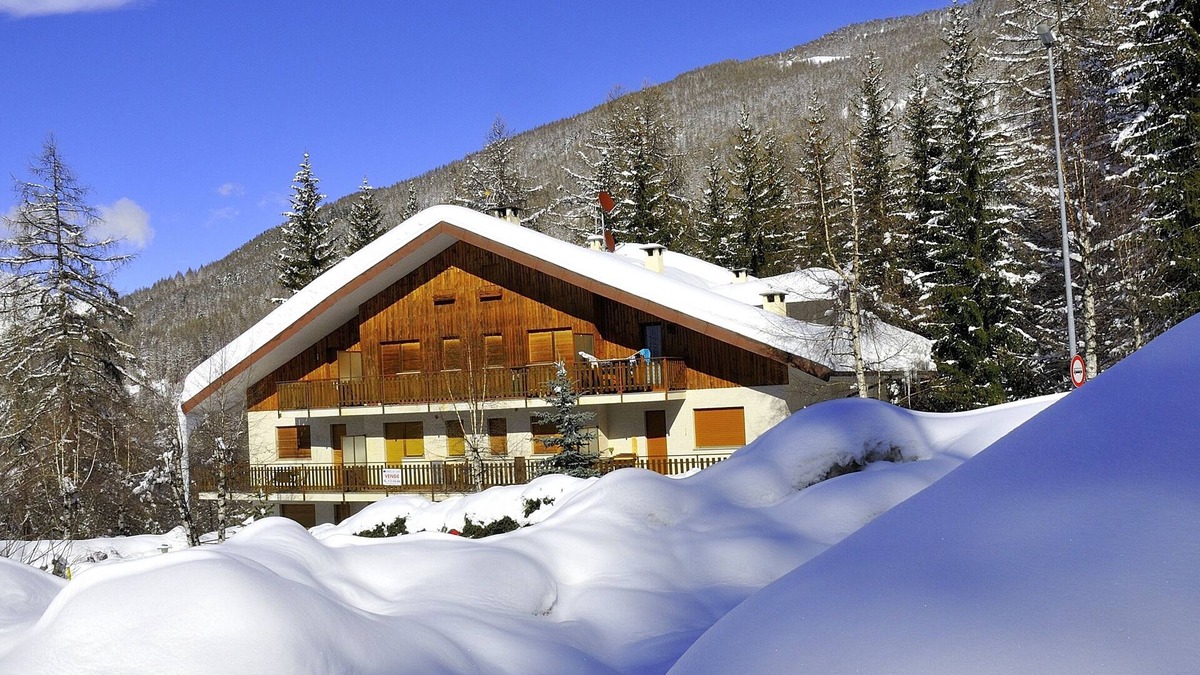 Sauze d'Oulx Apartment | Chalet Jacqueline & Franco - Three-room apartment very close to the ski slopes