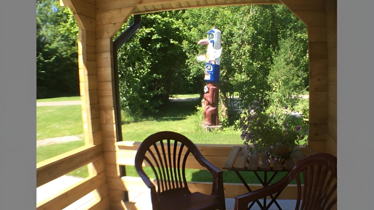 Zoutkamp Ski Chalet | Chalet Kwikstaart on small-scale nature campsite 't Ol Gat