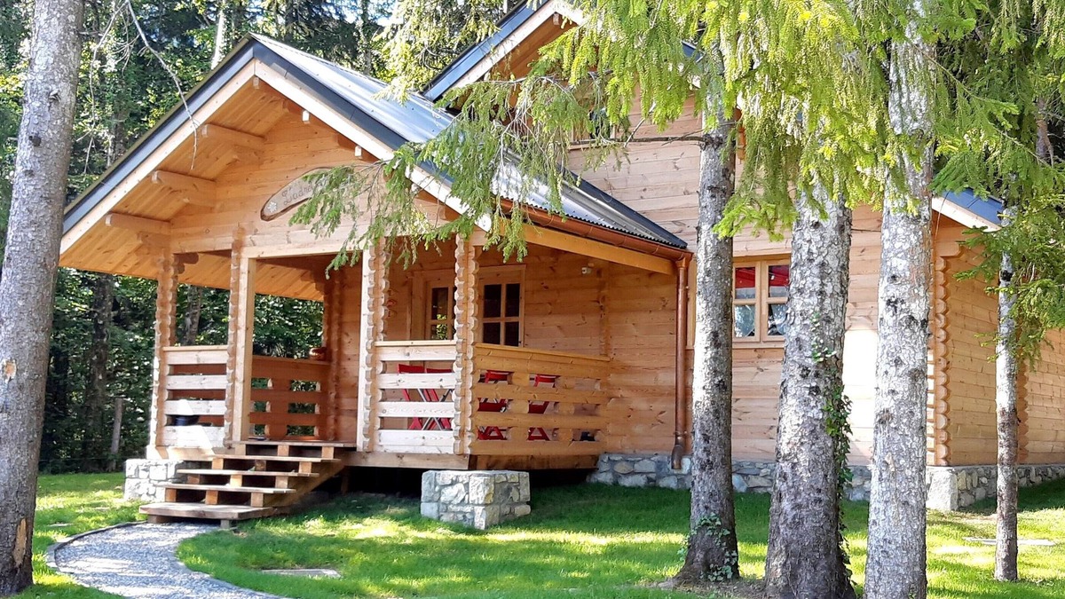 Menthon-Saint-Bernard Ski Chalet | CHALET L'ADRET