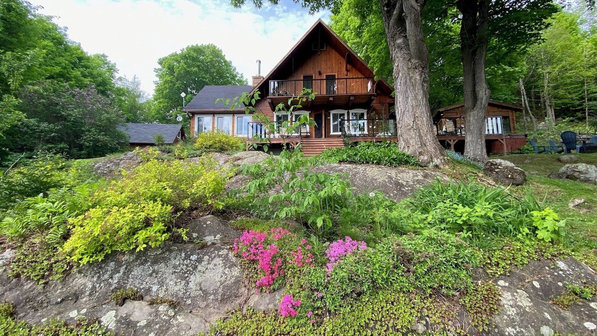 Notre-Dame-de-Pontmain Cabin | Chalet Ladouceur du Lac