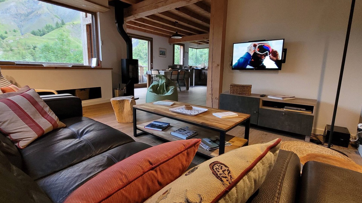 La Grave Ski Chalet | Chalet l'ecrin - 6 pers. with panoramic view of the Meije