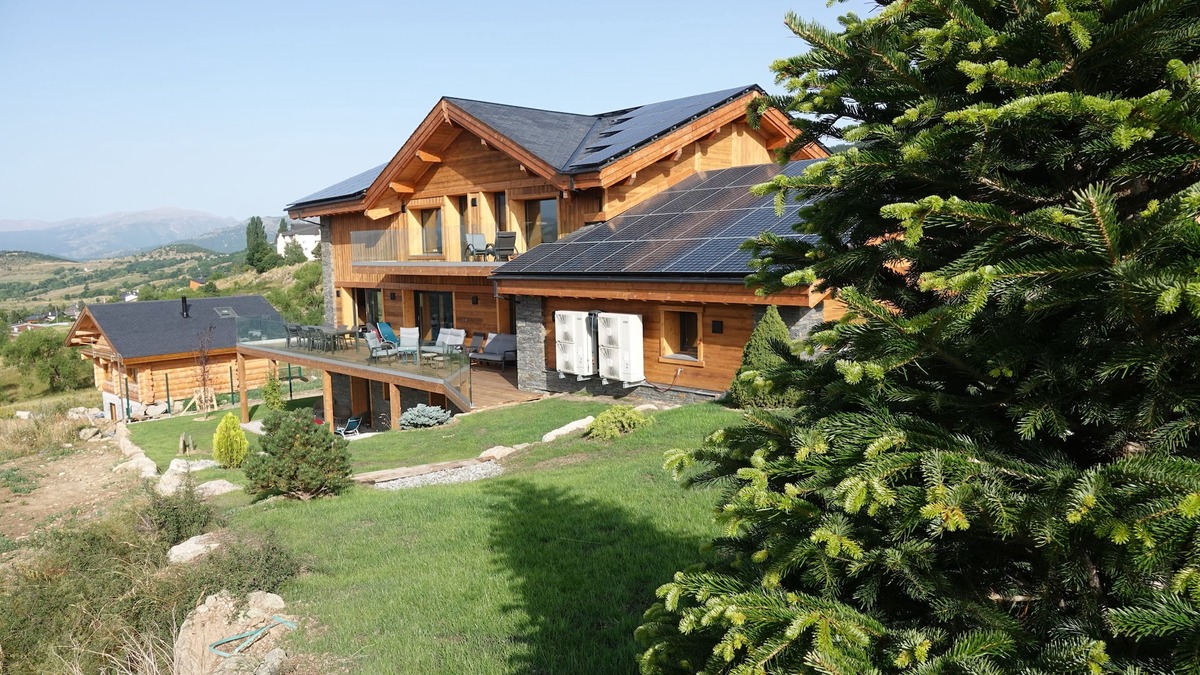 Font-Romeu-Odeillo-Via Ski Chalet | CHALET L'ECRIN classified 5* 500 m² with 130 m2 of WELLNESS SPA FITNESS CINEMA
