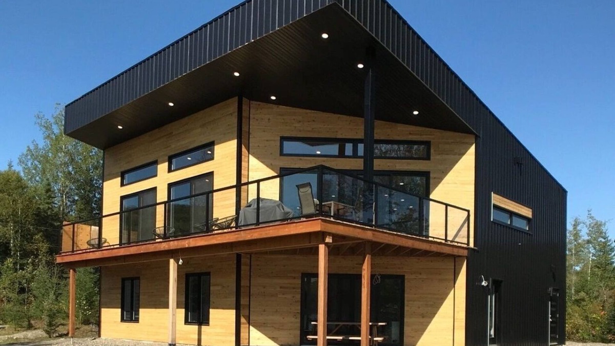 Riviere-Bleue Ski Chalet | Chalet La Baie et la Bête on Lac-Long