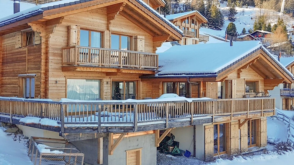 La Tzoumaz Ski Chalet | Chalet la Couronne - Jacuzzi Views Ski-In Ski-Out - La Tzoumaz, 4 Vallees