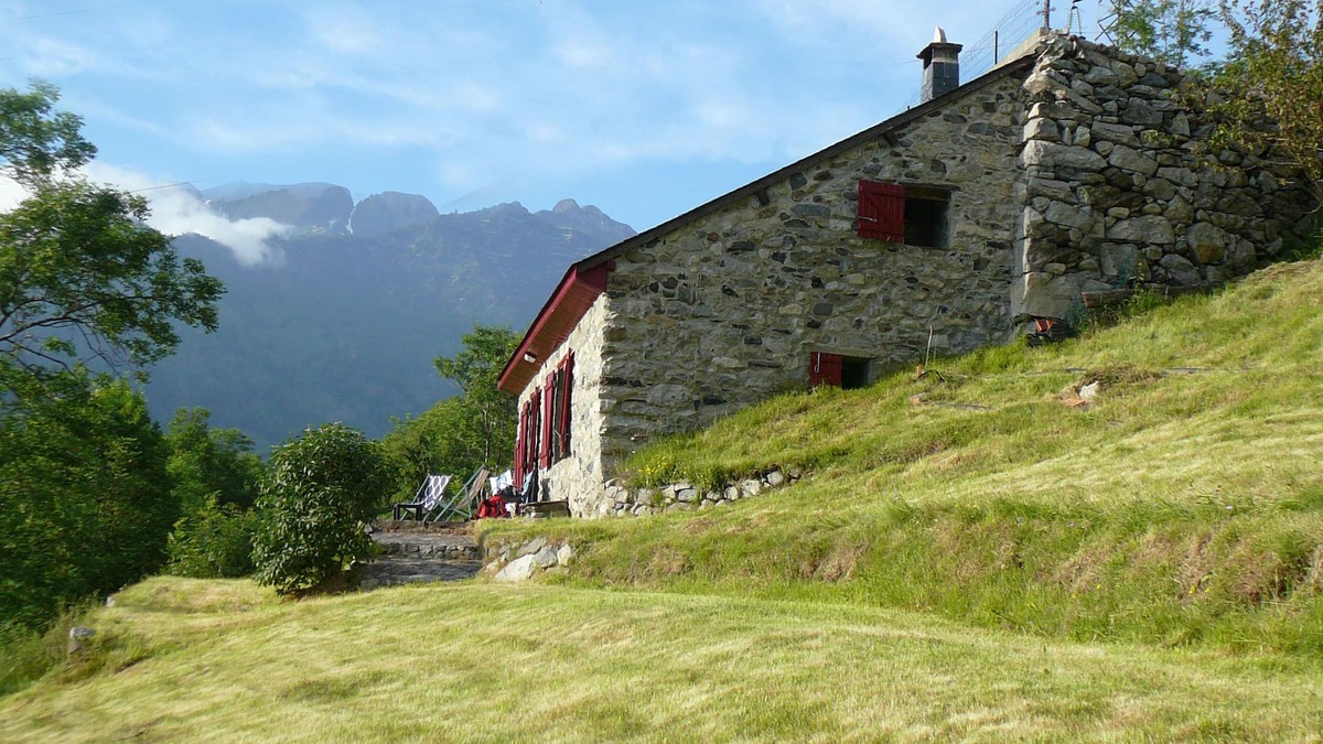 Betpouey Ski Chalet | Chalet "La Lountere" with Mountain View & Private Garden