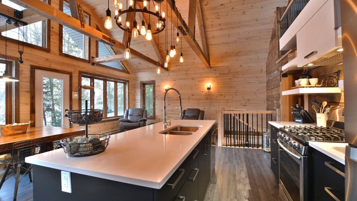 Papineau Regional County Municipality Cottage | Chalet la merveille.