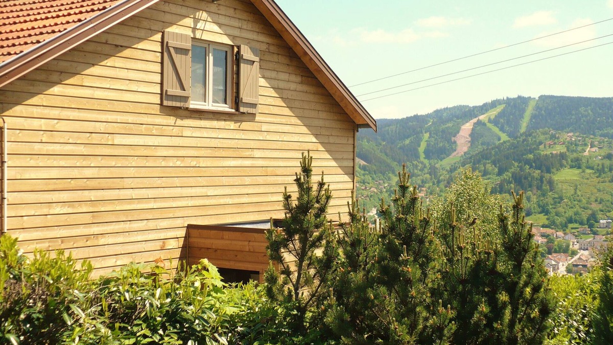 Gerardmer Ski Chalet | Chalet La Remise des Xettes in Gérardmer. South-facing terrace