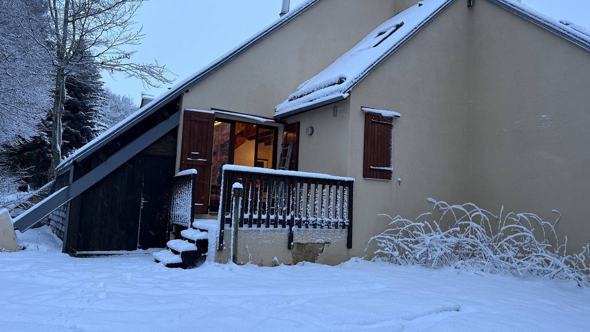 Laguiole Ski Chalet | Chalet Laguiole Aubrac at the foot of the slopes