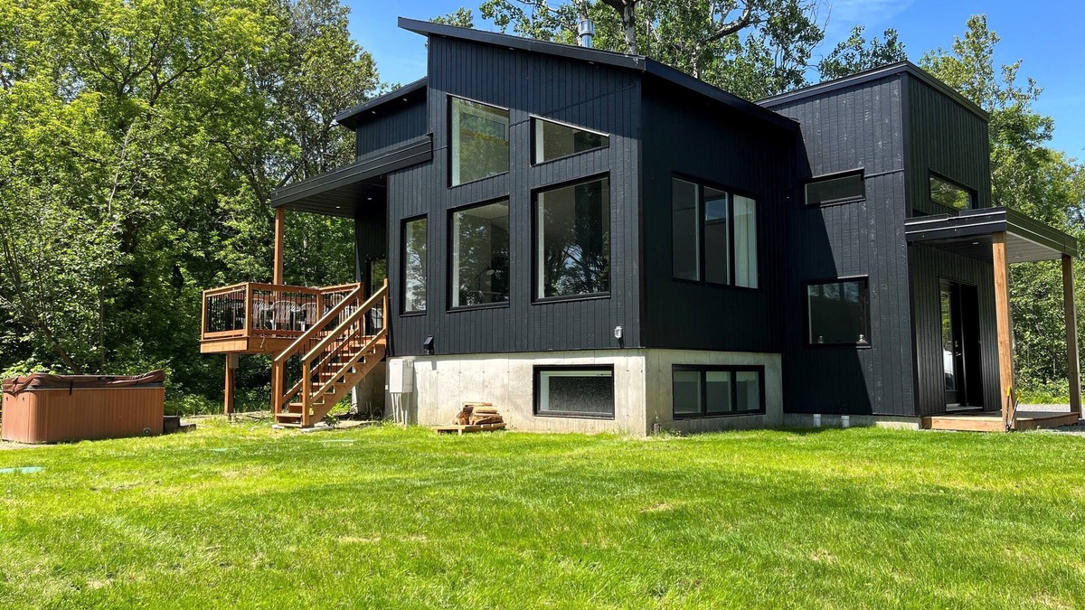 Saint-Casimir Ski Chalet | Chalet le 794bord de L'eau Domaine Grandbois