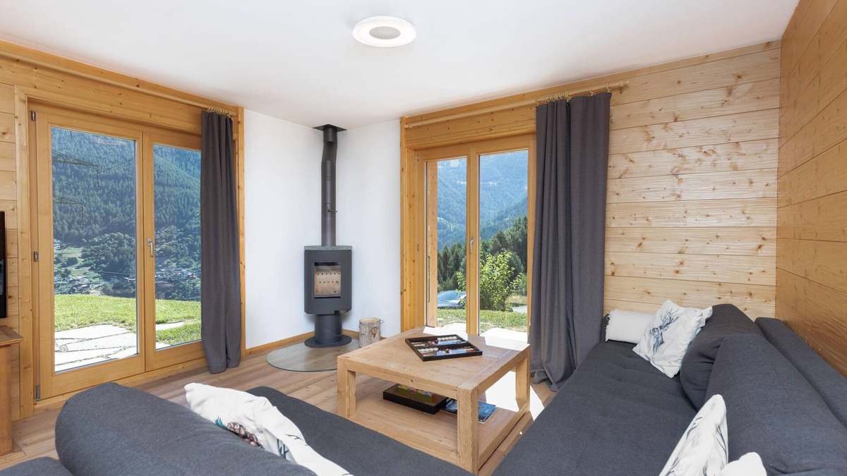 Riddes Ski Chalet | Chalet Le Cerf - NEW Build, Stylish Stay