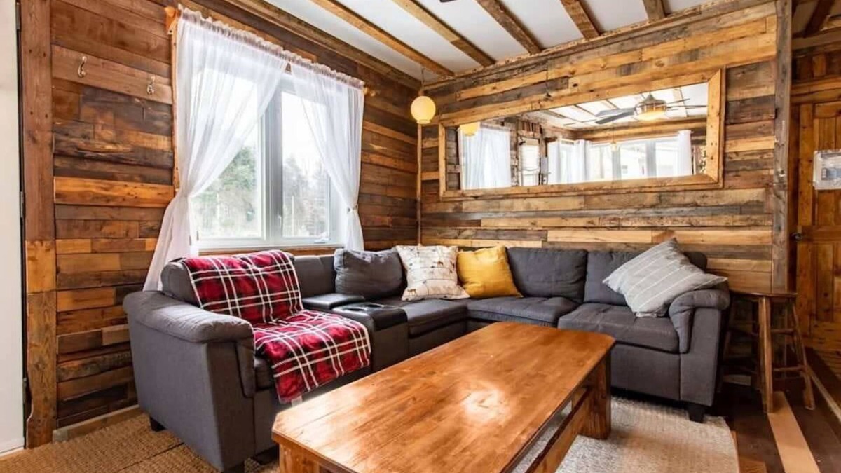 Notre-Dame-de-Lourdes Ski Chalet | Chalet Le Mignon Nature Escape & Comfort