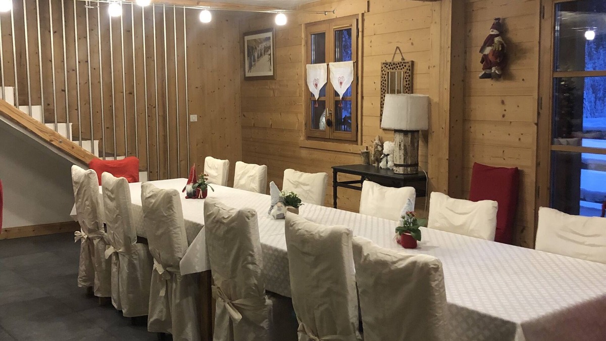 Champagny-en-Vanoise Ski Chalet | Chalet Le sabot de Vénus sleeps 16