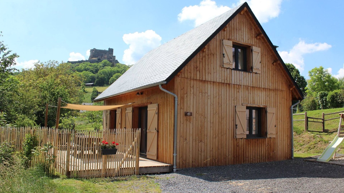 Murol Ski Chalet | chalet "le suc" construction 2017, free wifi, heating included