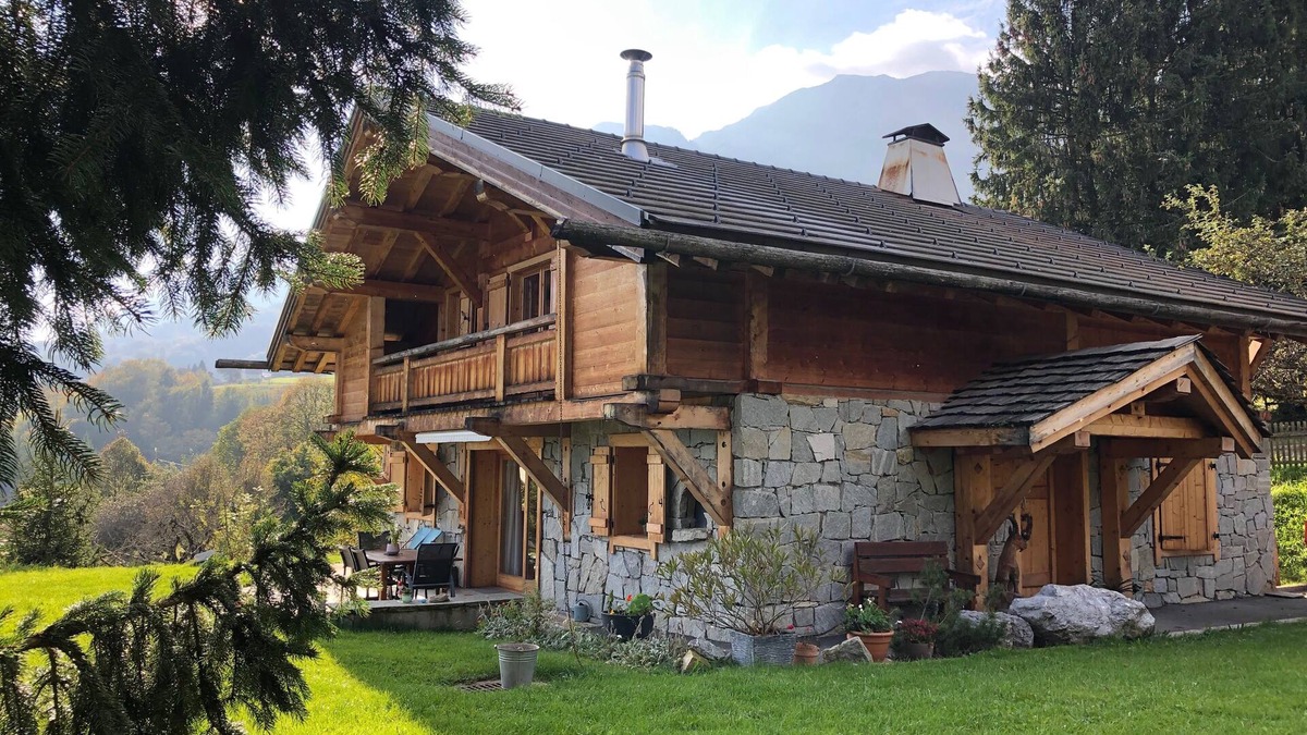 Marthod Ski Chalet | Chalet Les Champerons Entre Lacs et Montagnes