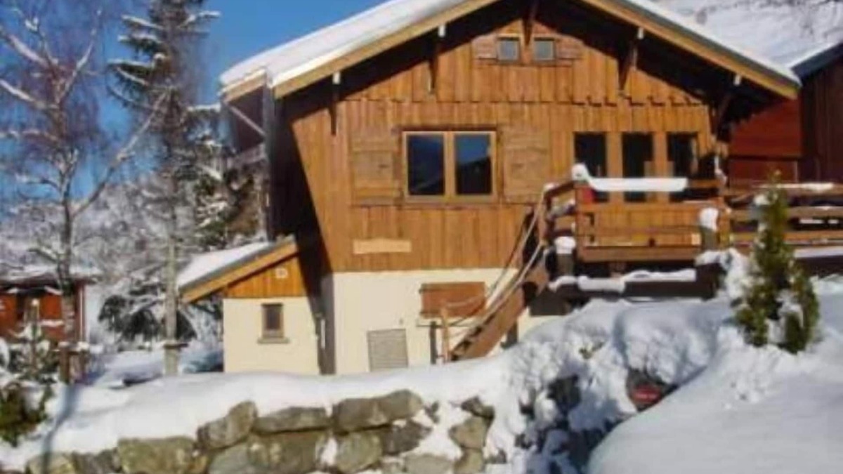 Les Deux Alpes Ski Chalet | Chalet Les Deux Alpes to the slopes