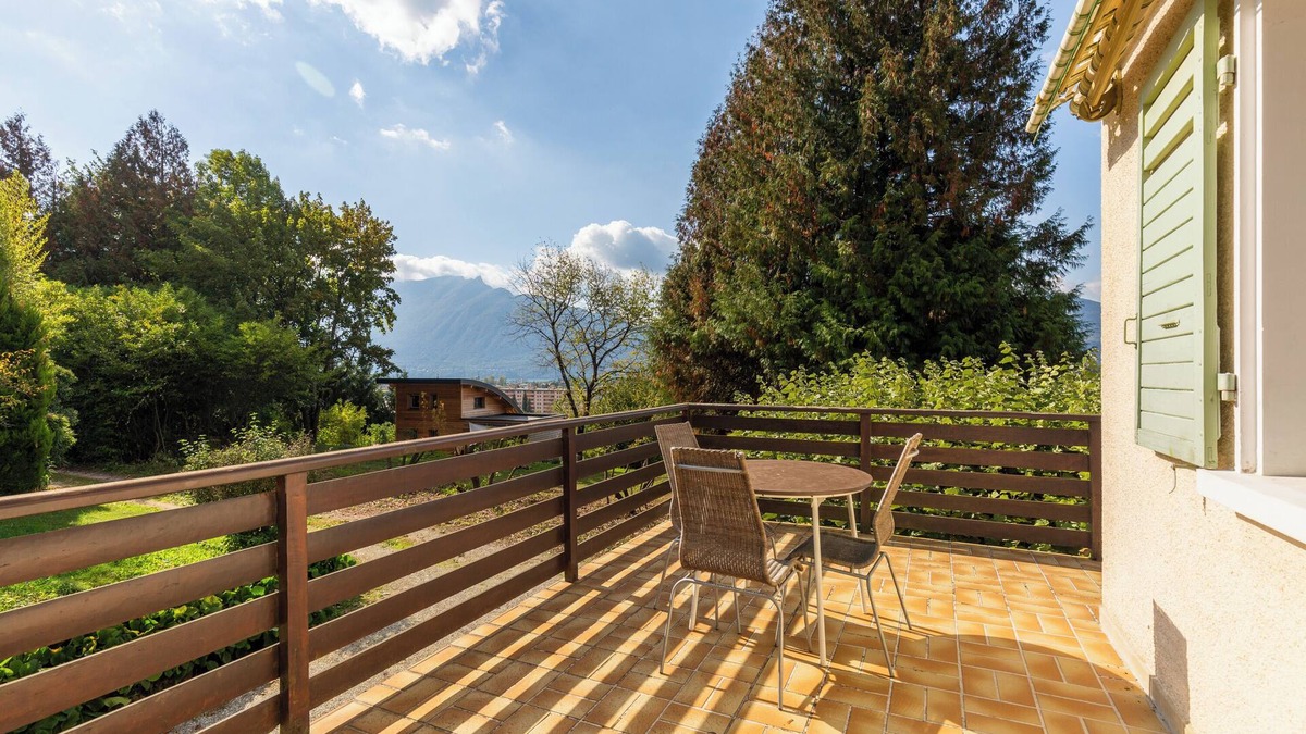 Aix-les-Bains Ski Chalet | Chalet Les Tourelles with Lake view, Private Terrace and Balcony