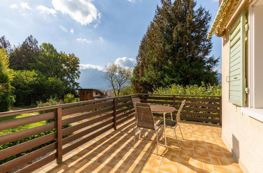 Aix-les-Bains Ski Chalet | Chalet Les Tourelles