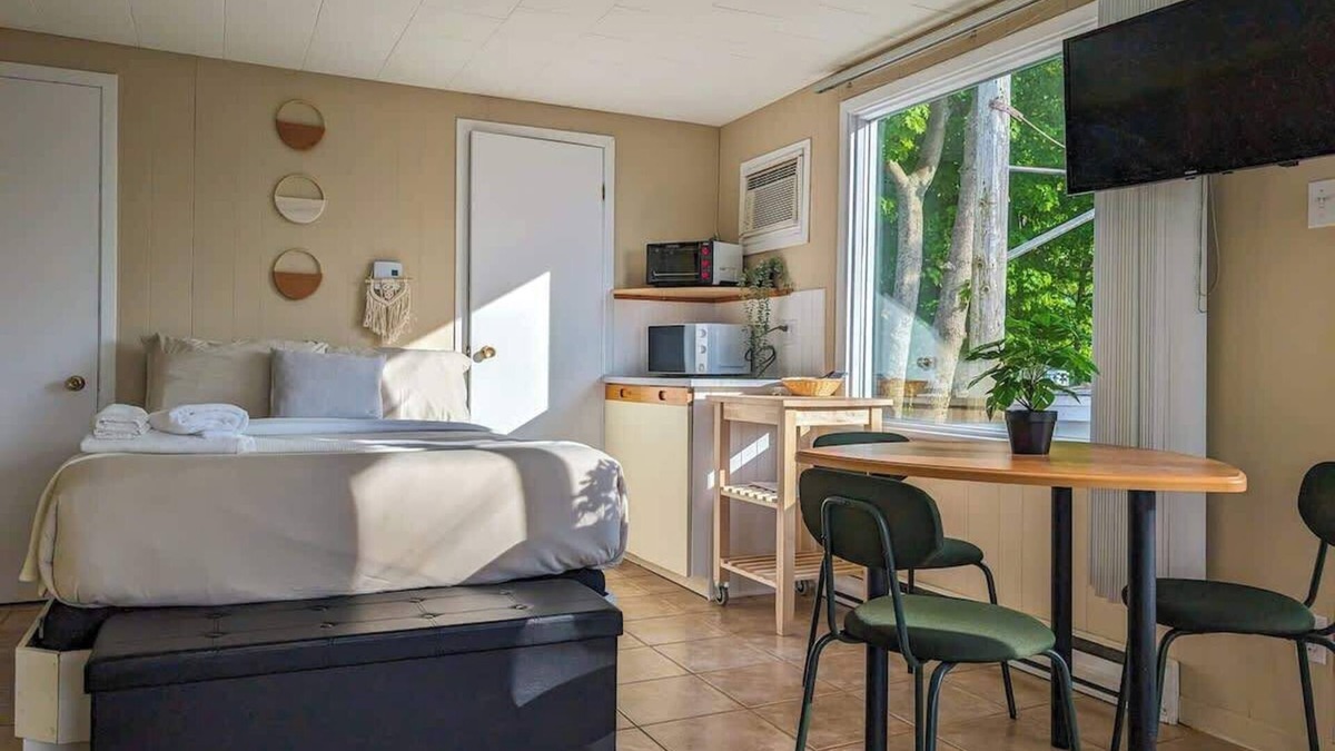 Cap-Saint-Ignace Ski Chalet | Chalet Loft #12 - Relaxing getaway with Wifi & AC