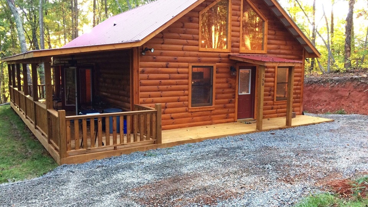 Murphy Cabin | Chalet Log Home In Peaceful Mountain Setting - That's Firefly Cabin