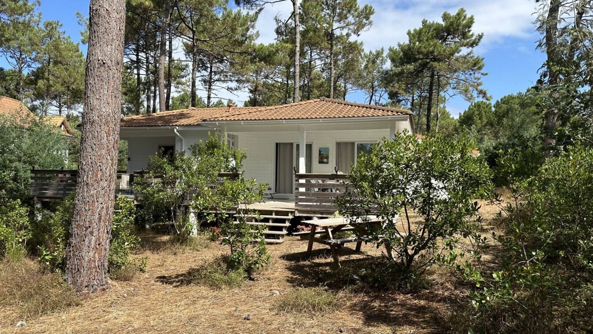 Le Porge Apartment | Chalet Mavalear naturiste La Jenny - 4 people