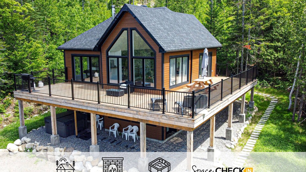 Saint Come Ski Chalet | Chalet Miamba ↟ Ski & Spa ☼ Charging Station ☼ Panoramic View * AC