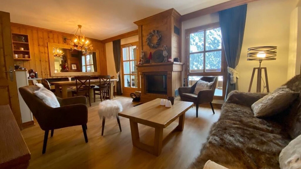 Arc-1950 Apartment | Chalet Mont Blanc Arc 1950 - Ski-in Ski-out 2 bed duplex, sleeps 8