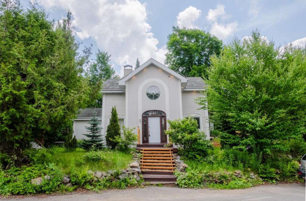 St-Adolphe-d'Howard Ski Chalet | Chalet Mozart
