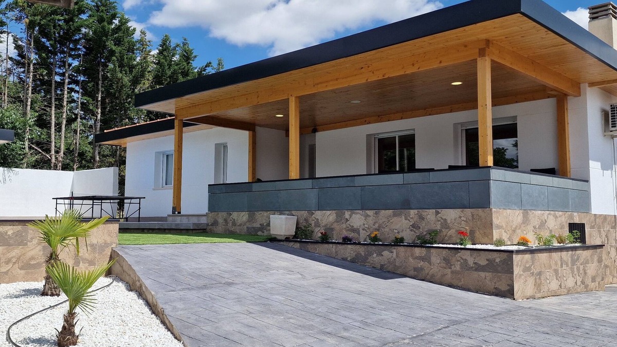 Nuevo Baztan Ski Chalet | Chalet Oasis