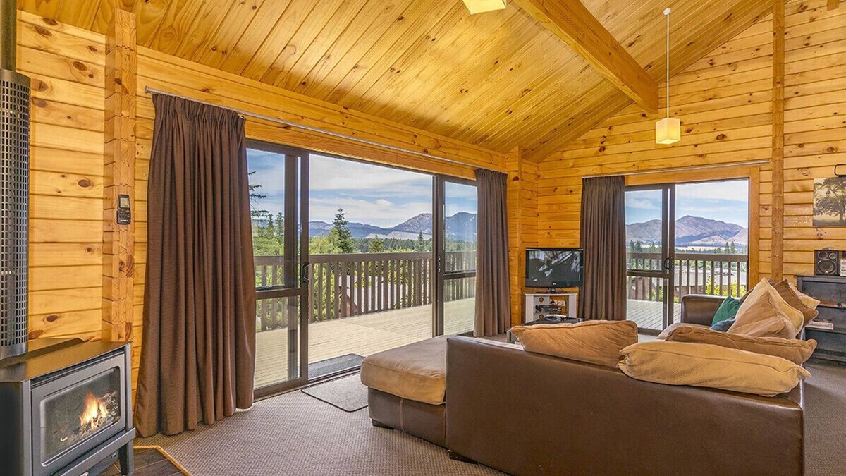Hanmer Springs Cottage | Chalet Oregon - Hanmer Springs Holiday Home