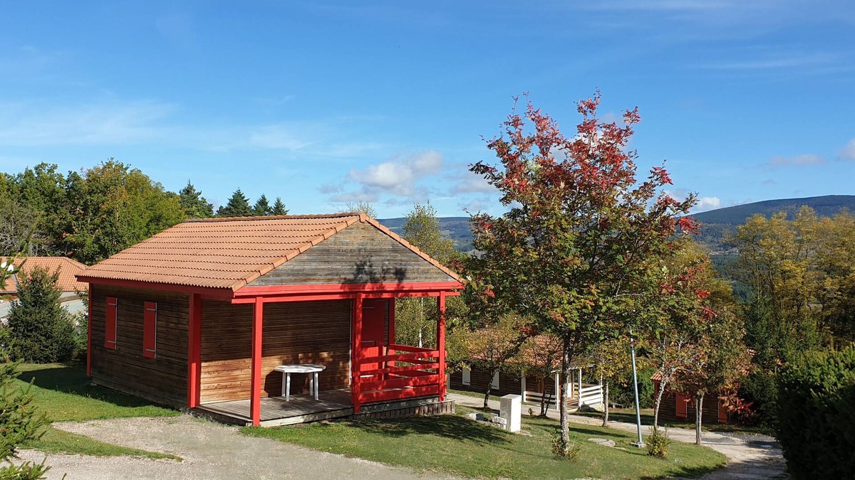 Blavignac Ski Chalet | Chalet*, panoramic view, equipped, living room, 2 bedrooms, shower room, covered pool