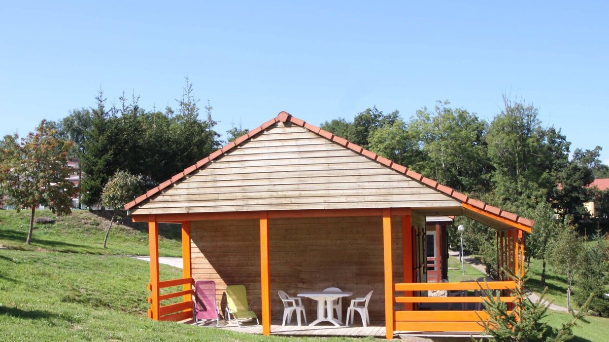 Blavignac Ski Chalet | Chalet*, panoramic view, well-equipped, private terrace, covered pool.