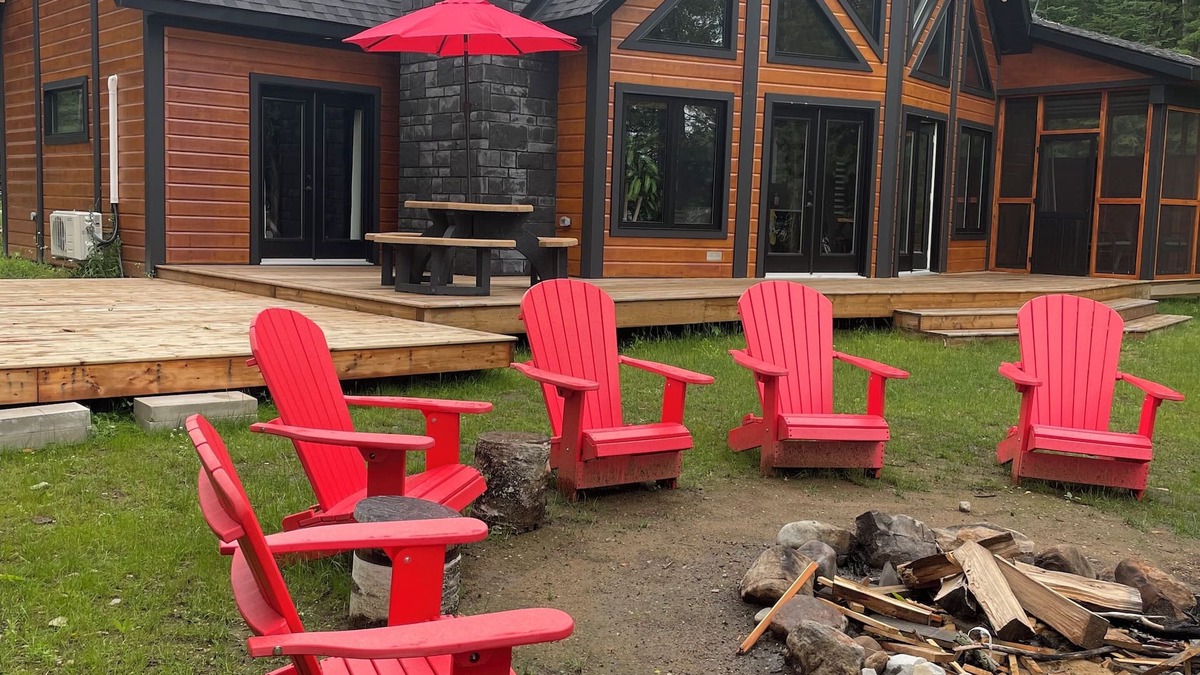 Les Collines-de-l'Outaouais Regional County Municipality Ski Chalet | CHALET PARADISE