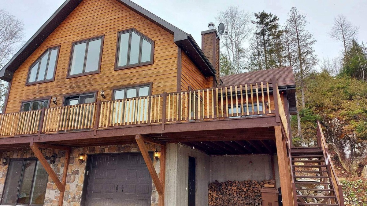 Saint Come Ski Chalet | Chalet perfect for relaxing / skiing / skidooing