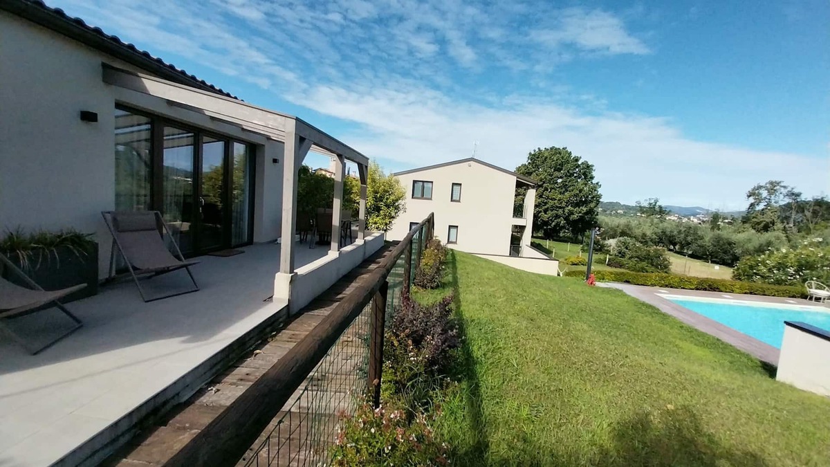 Torbiato di Adro Ski Chalet | Chalet Pool - Apartment Franciacorta
