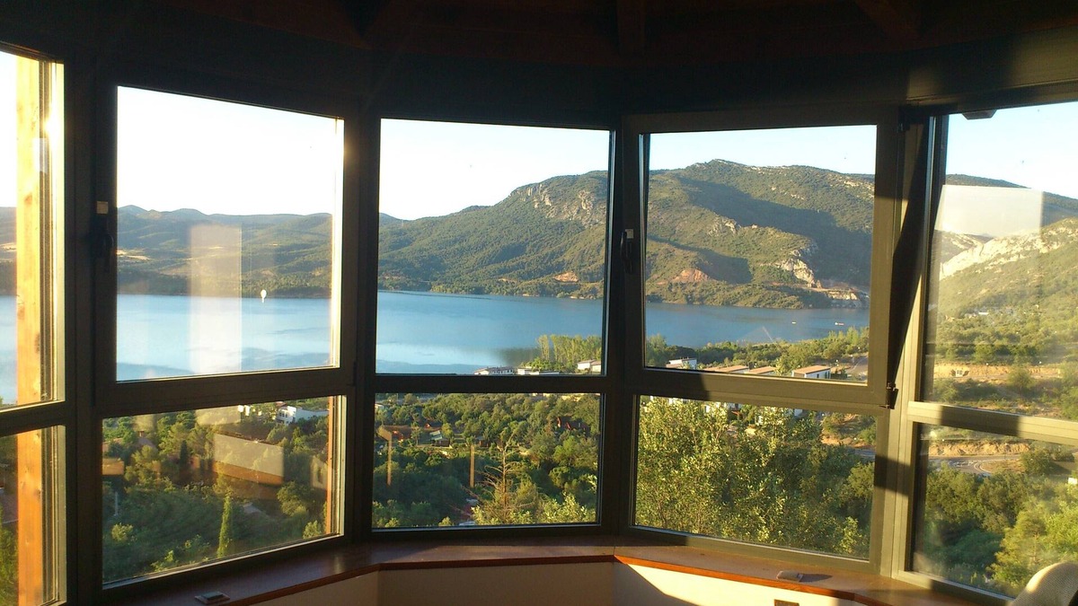 La Puebla de Castro Villa | Chalet Pour les Familles Près de Graus. Belles Vues sur le lac et les Pyrénées