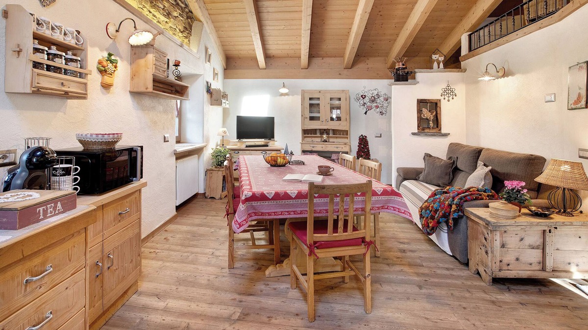 Valdisotto Ski Chalet | Chalet "Ralon" with Mountain View & Garden
