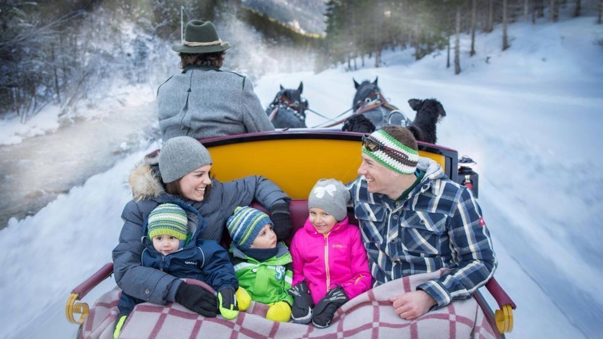 Weisspriach Bed & Breakfast | Chalet rest time 4 bedroom sauna in the house - Chalet village Fanningberg