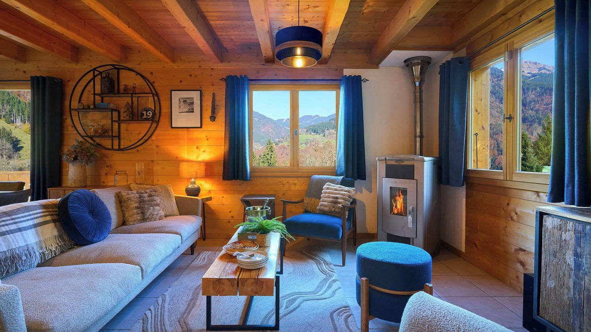 Saint-Jean-dʼAulps Ski Chalet | Chalet Roche de Pierre - enjoy mountain views and spa - OVO Network
